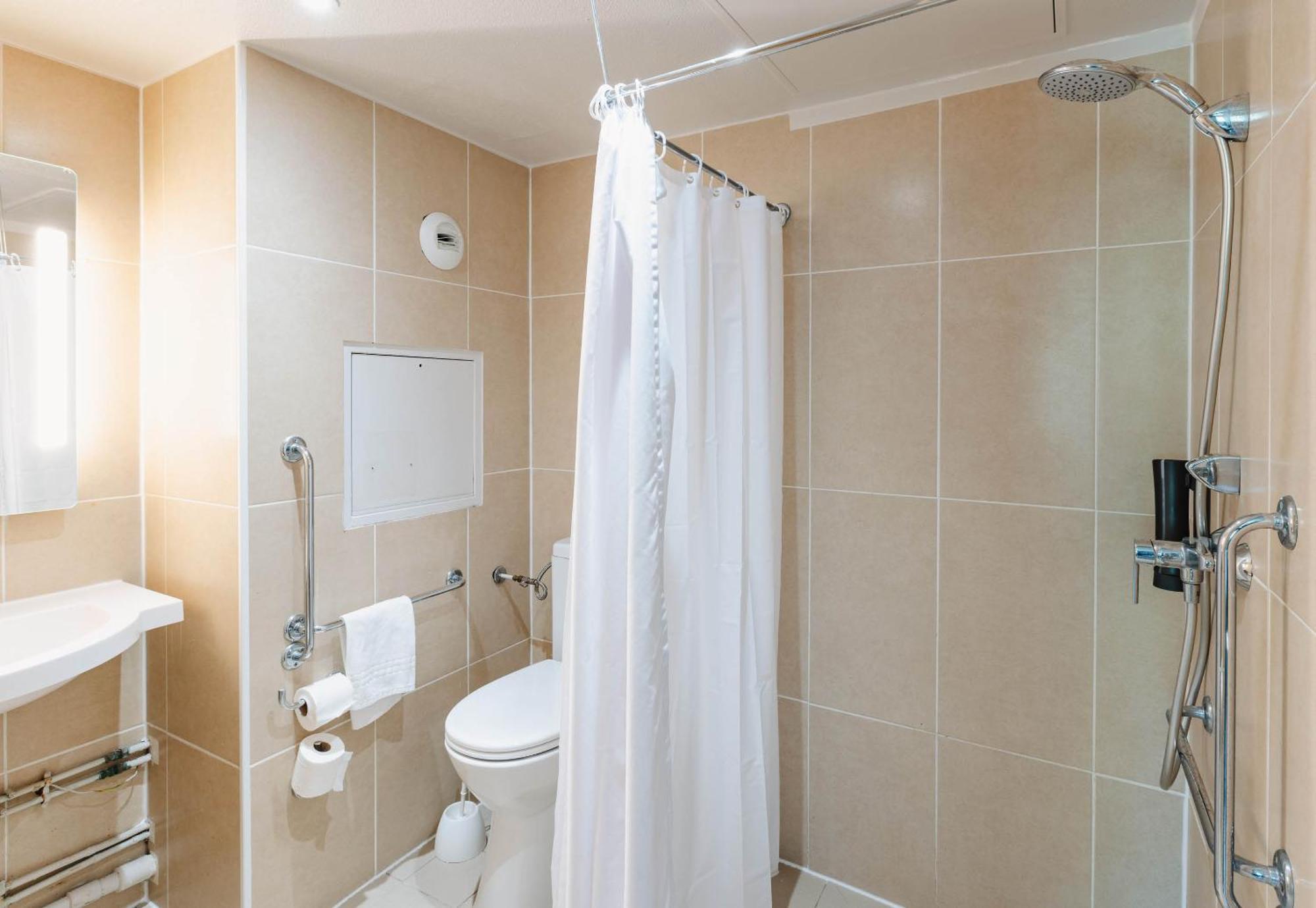 B&B Hotel Rennes Sud Chantepie Exterior photo